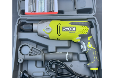 Location Perforateur à percussion électrique Ryobi à Sevremoine