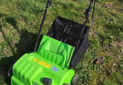Location Scarificateur électrique à Vert-Saint-Denis