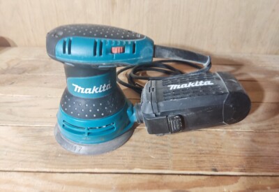 Location Ponceuse excentrique électrique Makita à Nueil-les-Aubiers