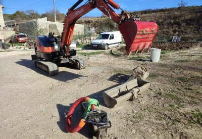 Location Mini pelle Kubota à Mollans-sur-Ouvèze