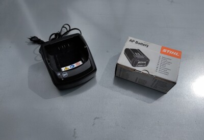 Location Chargeur de batterie électrique Autre à Les Pavillons-sous-Bois