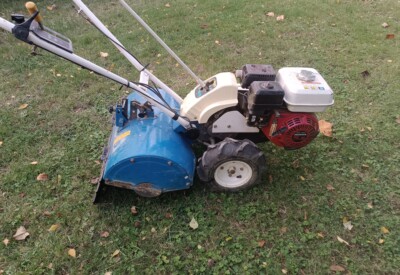 Location Rotovator Honda Thermique Autre à Nantes