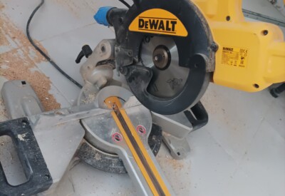 Location Scie radiale de Walt Dewalt à Limoges