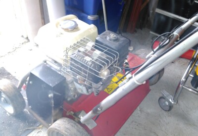 Location Scarificateur démousseur Thermique Autre à Grand-Champ