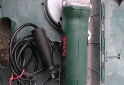 Location Meuleuse électrique Bosch à Marey-sur-Tille