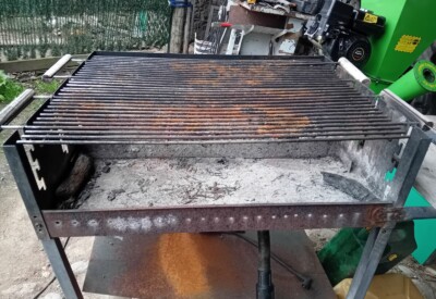 Location Barbecue Autre à Domeyrat