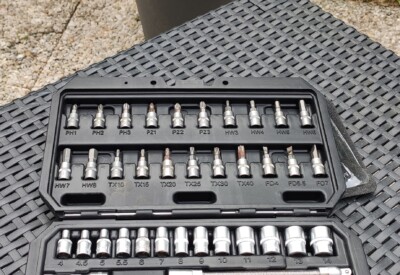 Location Coffret clés à douilles Coffret Autre à Guilers