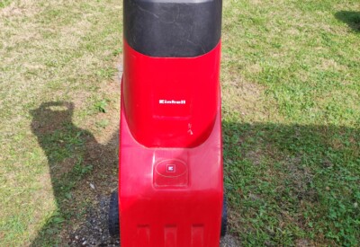 Location Broyeur à branche électrique Einhell à Rivière-sur-Tarn