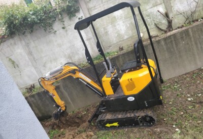 Location Mini pelle Avec Livraison Autre à Vincennes