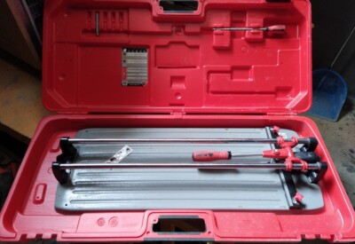 Location Carrelette Manuel Hilti à Saint-Pée-sur-Nivelle