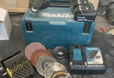Location Meuleuse disqueuse sans-fil Makita à Anstaing