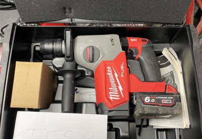 Location Perforateur burineur électrique Milwaukee à Loos