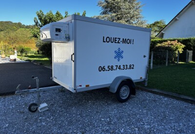 Location Remorque frigo électrique Autre à Viodos-Abense-de-Bas