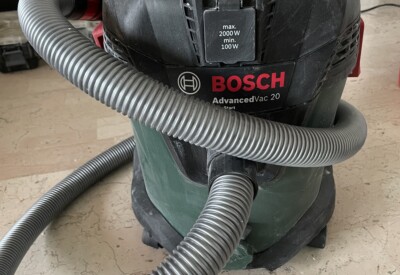 Location Aspirateur eau poussière électrique Autre à Menton