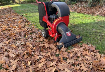 Location Aspirateur à feuilles professionnel à Cestas