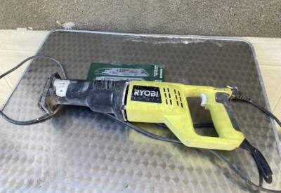 Location Scie sabre électrique Ryobi à Haux