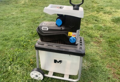 Location Broyeur de végetaux électrique Autre à Chanoz-Châtenay