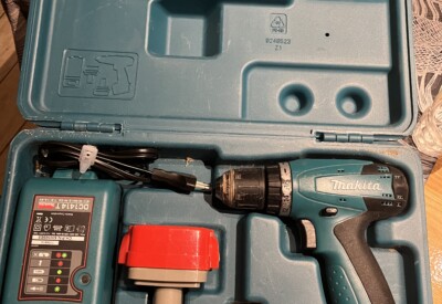 Location Visseuse perceuse Sans-fil Makita à Saint-Leu-d'Esserent