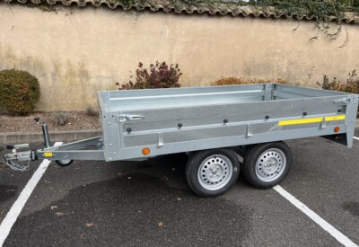 Location Remorque double essieux Plus de 750kg Autre à Genouilleux
