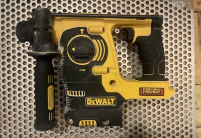 Location Perforateur électrique Dewalt à Montlhéry