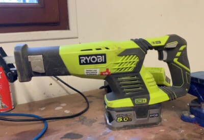 Location Scie sabre électrique Ryobi à Marzy