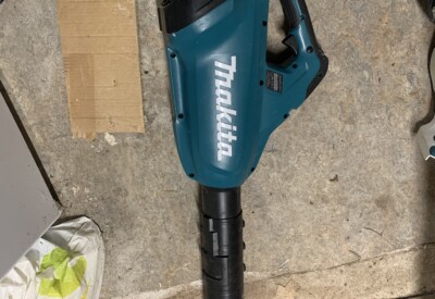 Location Aspirateur souffleur électrique Autre à Le Coudray-Montceaux