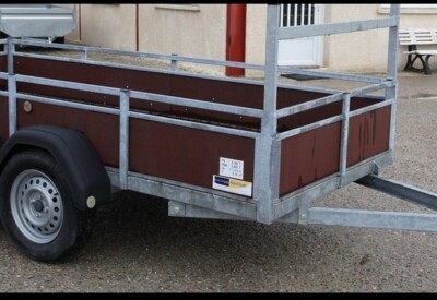 Location Remorque double essieux Moins de 750kg Lider à Lacropte
