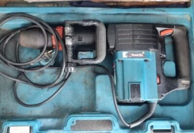 Location Burineur perforateur électrique Makita à Hédé-Bazouges