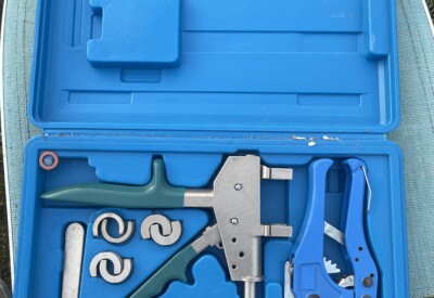 Location Coffret à sertir PER Autre à Jargeau