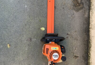 Location Taille haie Thermique Stihl à Vair-sur-Loire