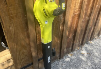 Location Souffleur à feuille électrique Ryobi à Audenge