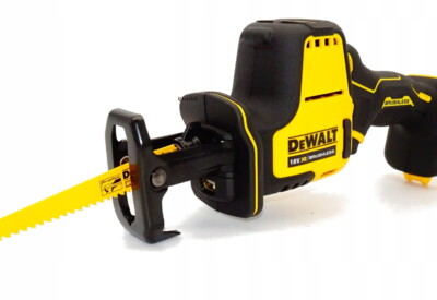 Location Scie sabre électrique Dewalt à Montesson