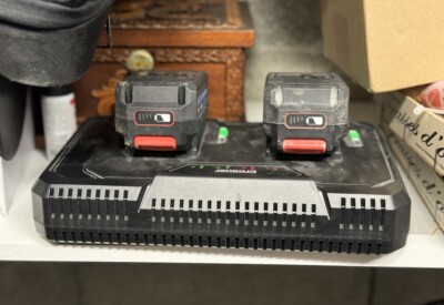Location Chargeur de batterie électrique Autre à Sassenage